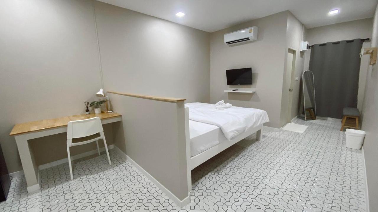 مبيت وإفطار Juni House تشمبتون المظهر الخارجي الصورة