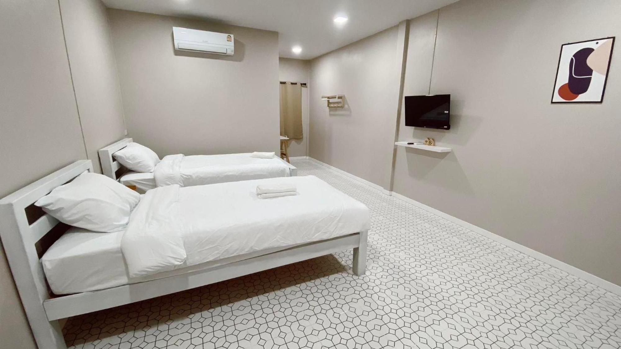 مبيت وإفطار Juni House تشمبتون المظهر الخارجي الصورة