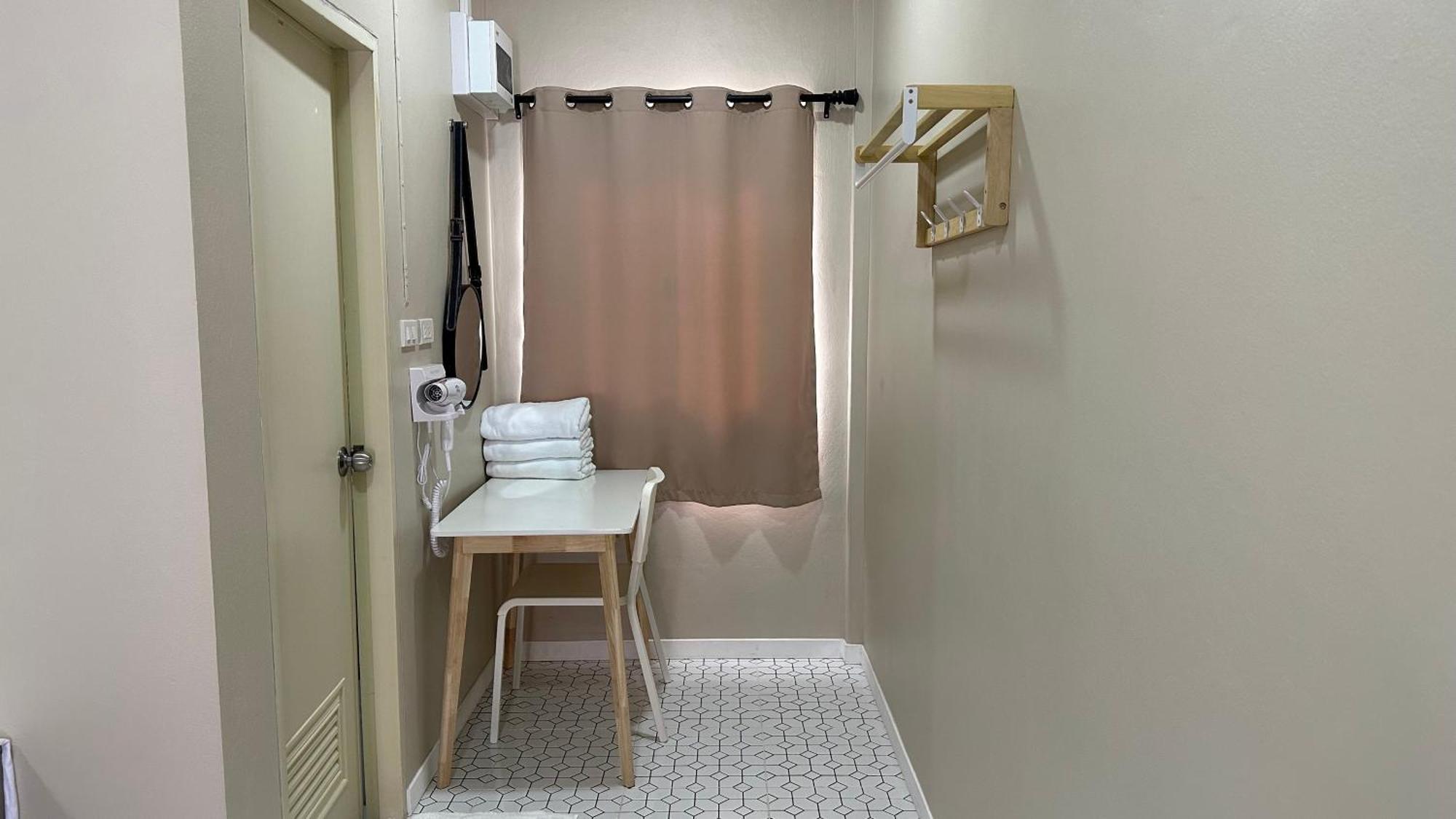مبيت وإفطار Juni House تشمبتون المظهر الخارجي الصورة